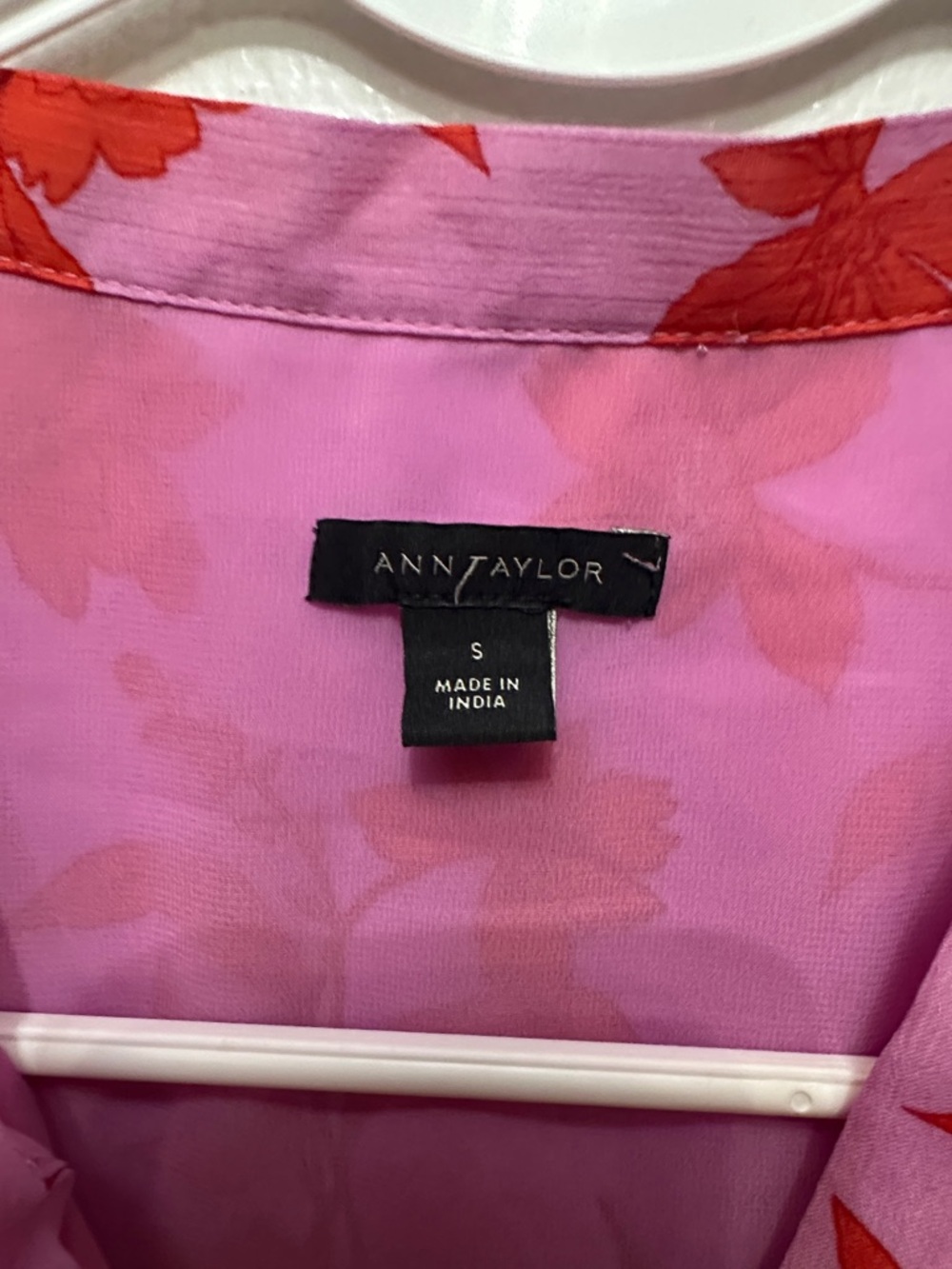 Ann Taylor Pink Blouse with Red Floral Print - Picture 4 of 8